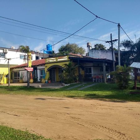 Hosteria Niemanu Paso de la Patria Exterior foto